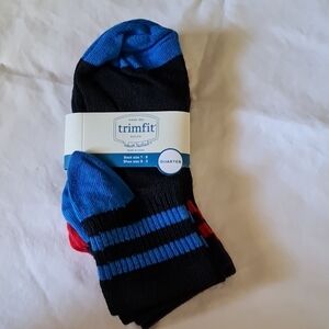 5/$20  Red and Blue Kids Quarter Socks 2 pair Black/Blue, Black/Red NWOT, sz 7-9